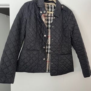 Burberry quilted snap button coat medium black